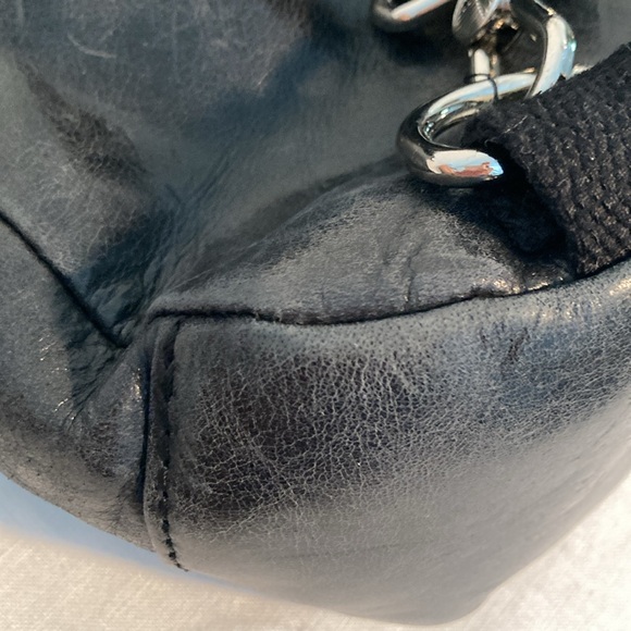 The sak leather Ventura convertible crossbody backpack charcoal smooth cowhide - Picture 17 of 17